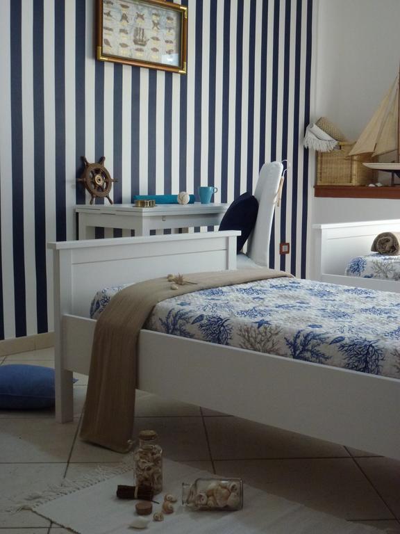 Suite Blue Marine Ταράντο Δωμάτιο φωτογραφία